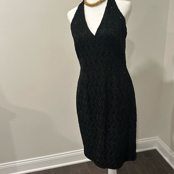 Carmen Marc Valvo Elegant Black Beaded Halter evening dress. - Picture 1 of 6
